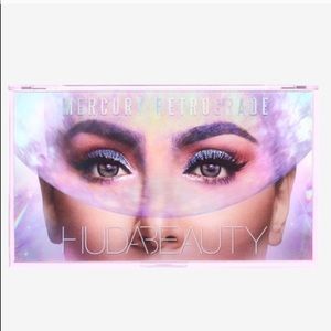 Mercury Retrograde Eyeshadow Palette
